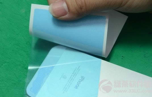 iPhone5贴膜教程:DIY iPhone5全身贴膜4