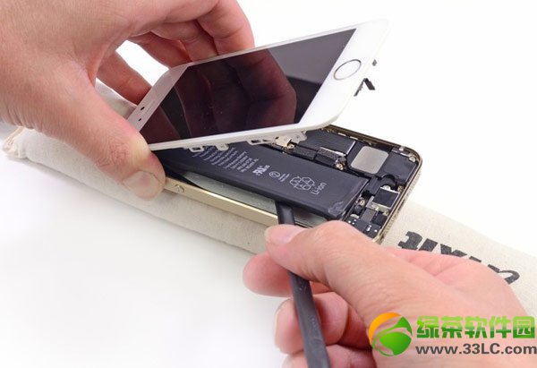 iphone5s第一次充电需要关机吗?iphone5s能关机充电吗?1