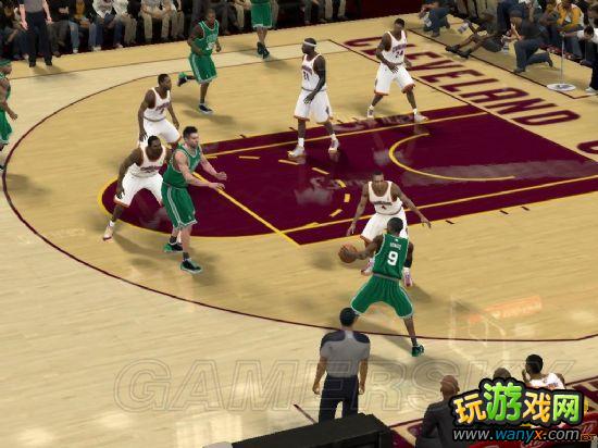 《nba2k12》暴力空接流防守反击打法