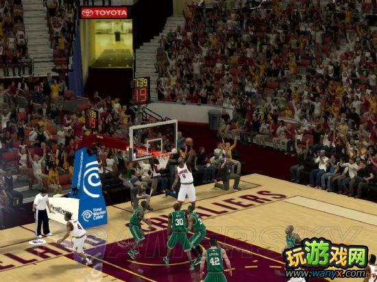 《nba2k12》暴力空接流防守反击打法