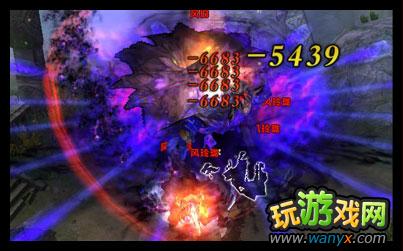 点击查看大图 《轩辕传奇》50级玩法汇总 通天塔50紫装及城战介绍