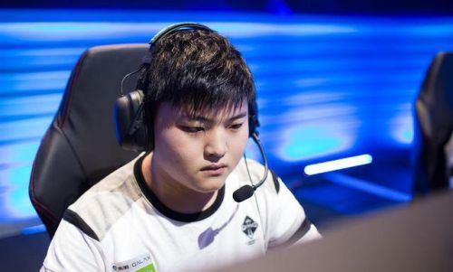 英雄联盟LPL选手们的过去_LOL电竞圈选手入职前在做什么