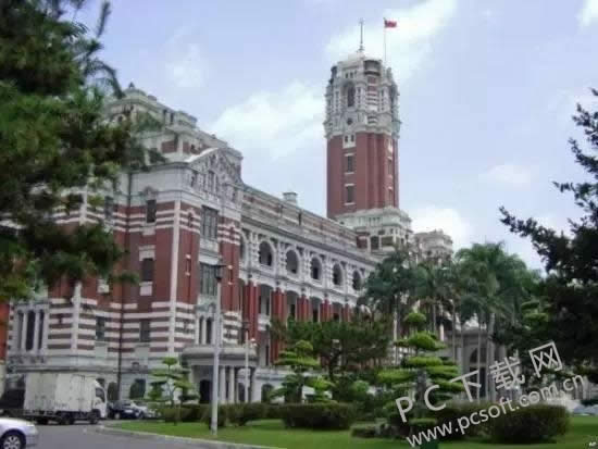 台媒吓坏了 解放军建军90周年阅兵惊现酷似台湾总统府建筑!