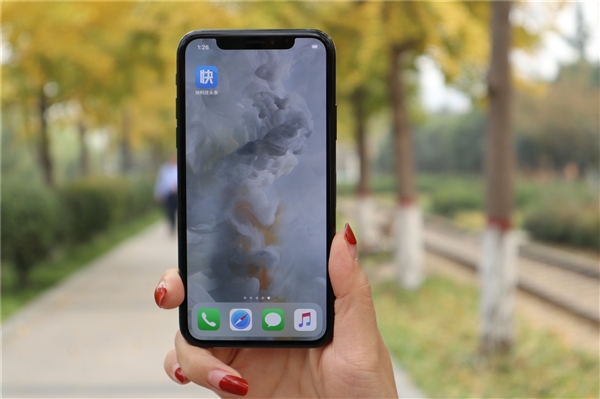 iPhone X来电屏幕不显示怎么回事_iPhone X怎么不能接电话了