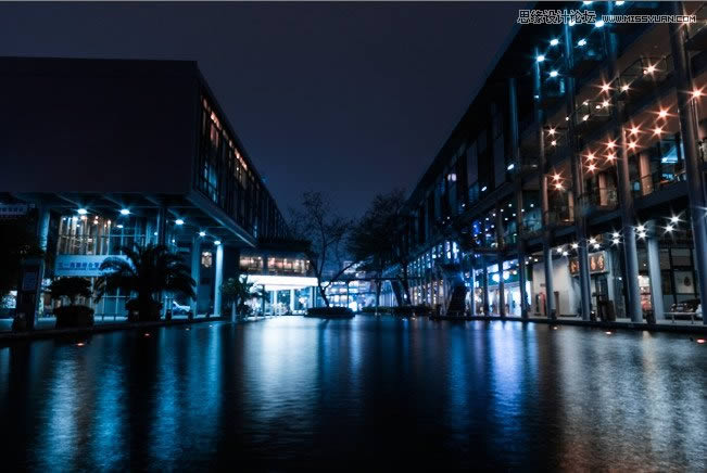 PS夜景美化:调出唯美蓝色夜景灯光照片效果