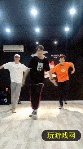 抖音我怎么这么好看魔性舞蹈_抖音我怎么这么好看魔性舞蹈教程