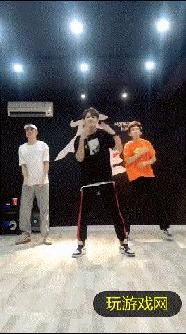 抖音我怎么这么好看魔性舞蹈_抖音我怎么这么好看魔性舞蹈教程