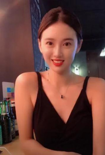 抖音海豚女神是谁_抖音海豚女神个人资料分享